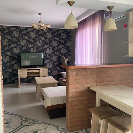 Vyshyvanka In The City Centre ايفانو - فرانكيفسك المظهر الخارجي الصورة